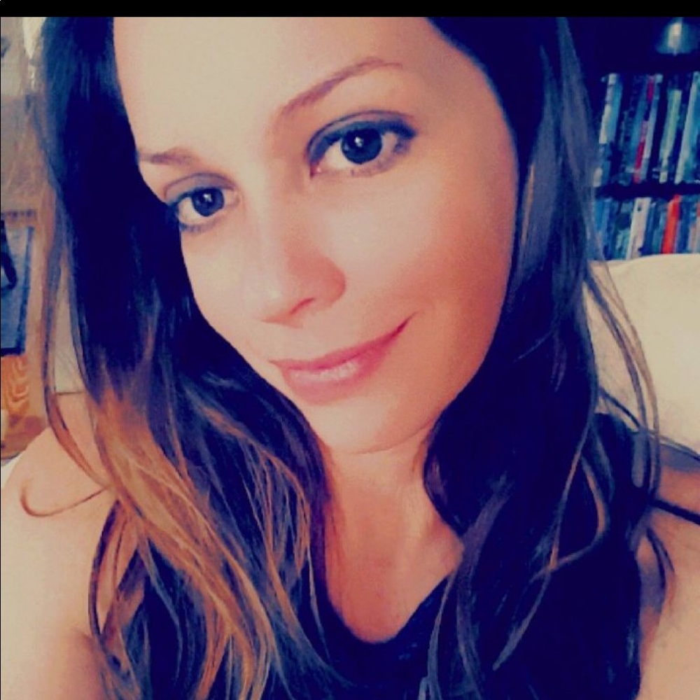 Meet your Posher, Victoria